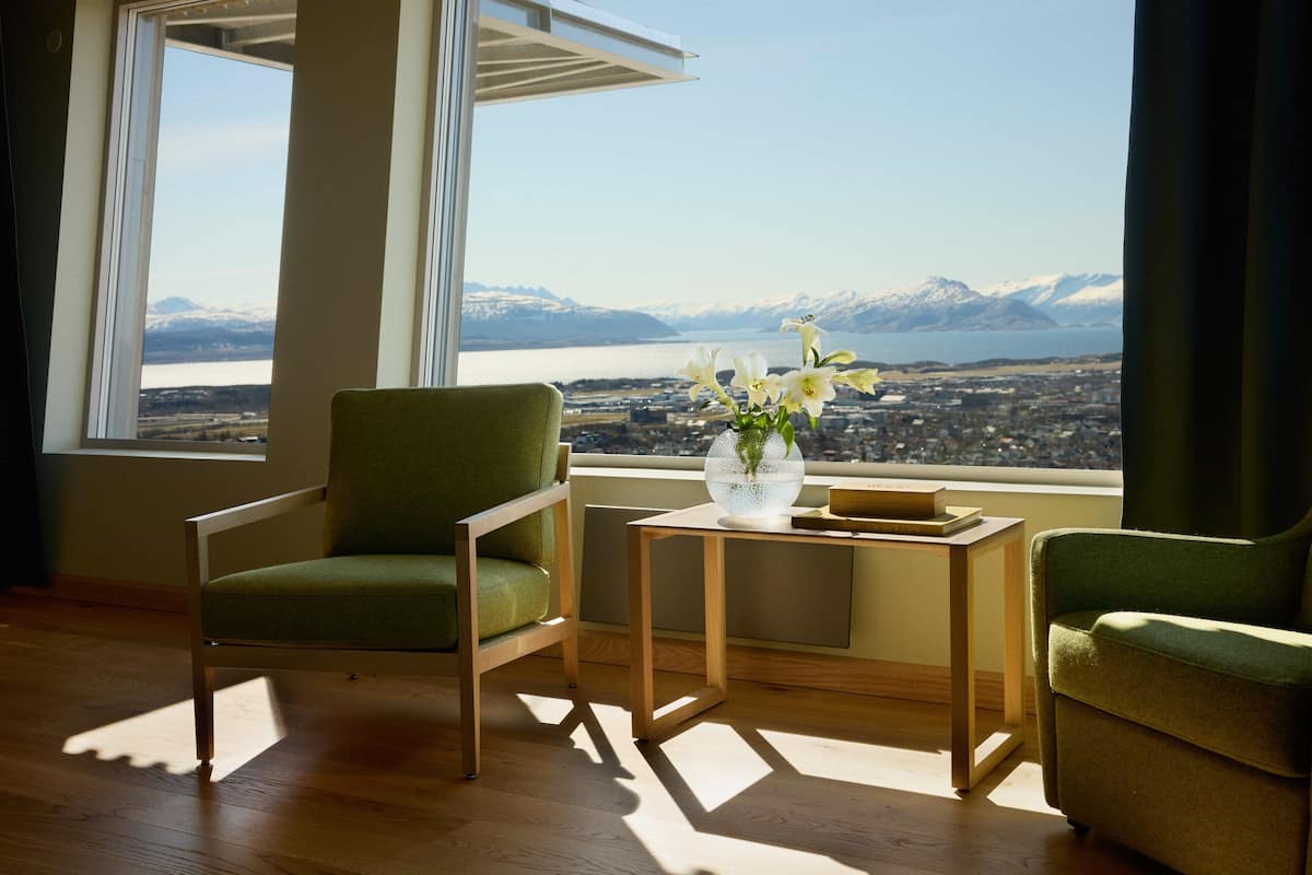 ห้องจูเนียร์สวีท (Bodø View) | มินิบาร์, Wi-Fi ฟรี, ผ้าปูที่นอน