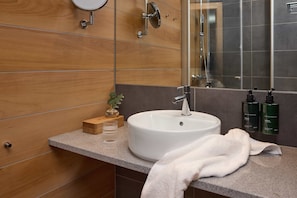 Hair dryer, bathrobes, slippers, towels - Wood Hotel Bodø (Bodo)