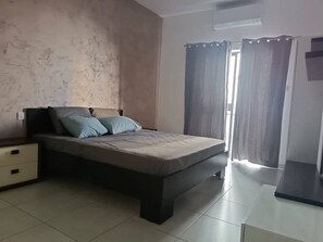 3 Schlafzimmer, Bügeleisen/Bügelbrett, WLAN, Bettwäsche