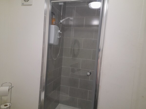 Studio | Bathroom