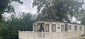 Chalet | Exterior - New Forest 2-bed Premium Holiday Home, New Milton (New Milton)