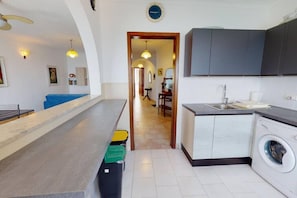 Interior - 6th floor seafront apartment with open sea views. (Tas-Sliema)