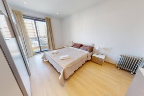 2 slaapkamers, een strijkplank/strijkijzer, wifi