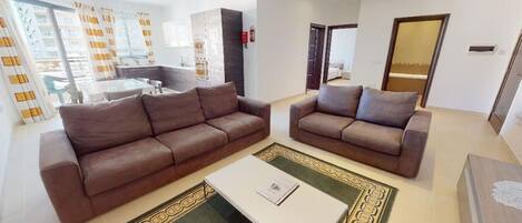 テレビ、書斎 / ワークスペース