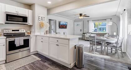 Mountain view | Games, Patio and BBQ in CO Springs