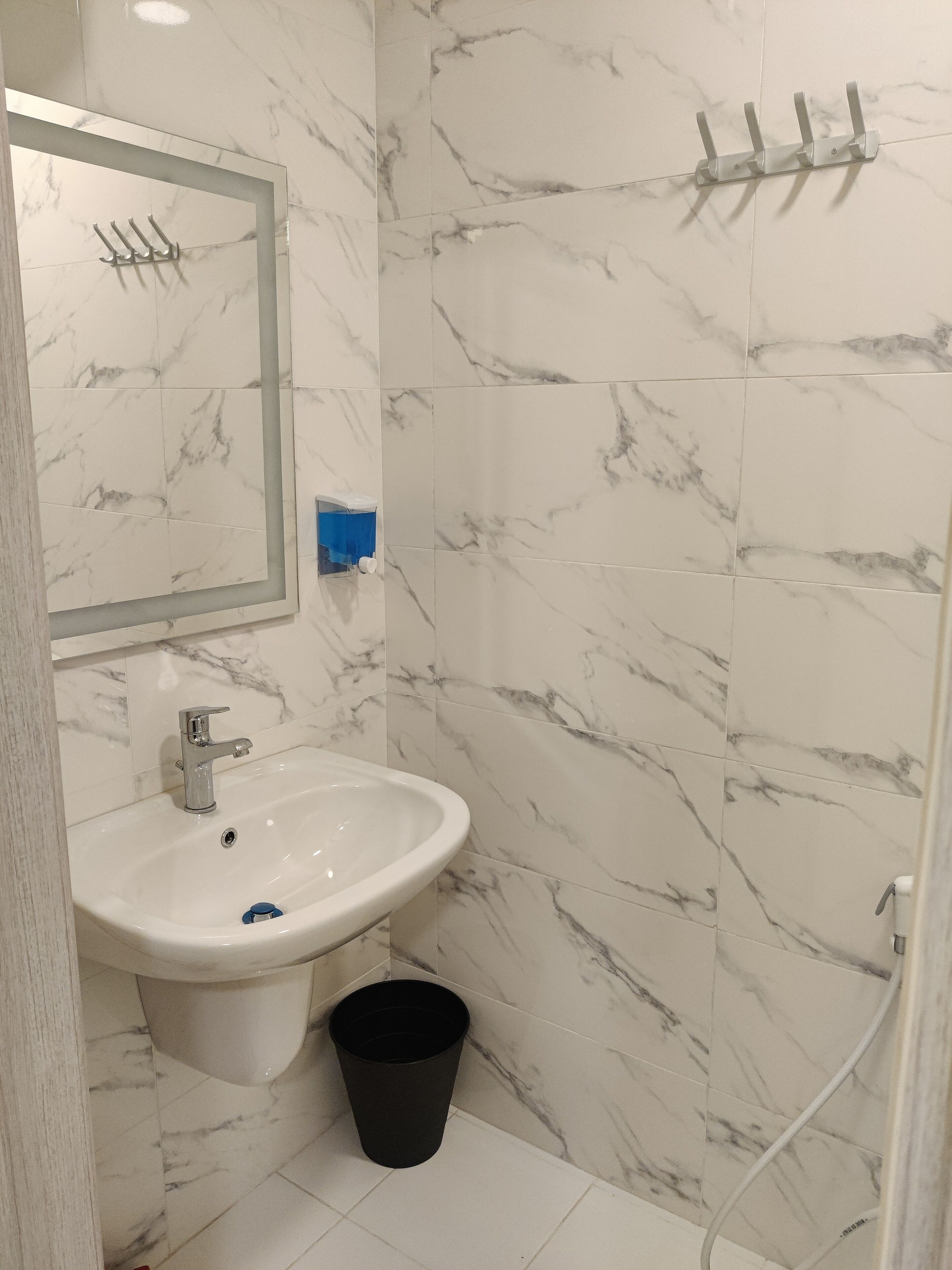 City Apartment | Bathroom