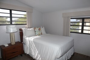 Iron/ironing board, free WiFi - L3 Condo (St. Thomas)