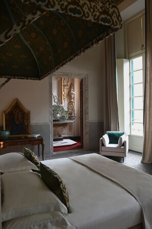 Design Studio Suite | Premium bedding, memory foam beds, minibar, in-room safe - Palazzo Durazzo Suites (Genoa)