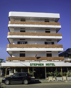 Esterni