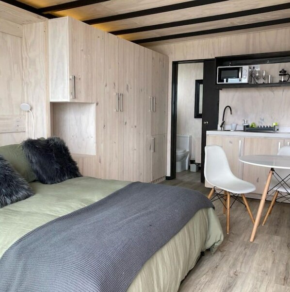 1 bedroom