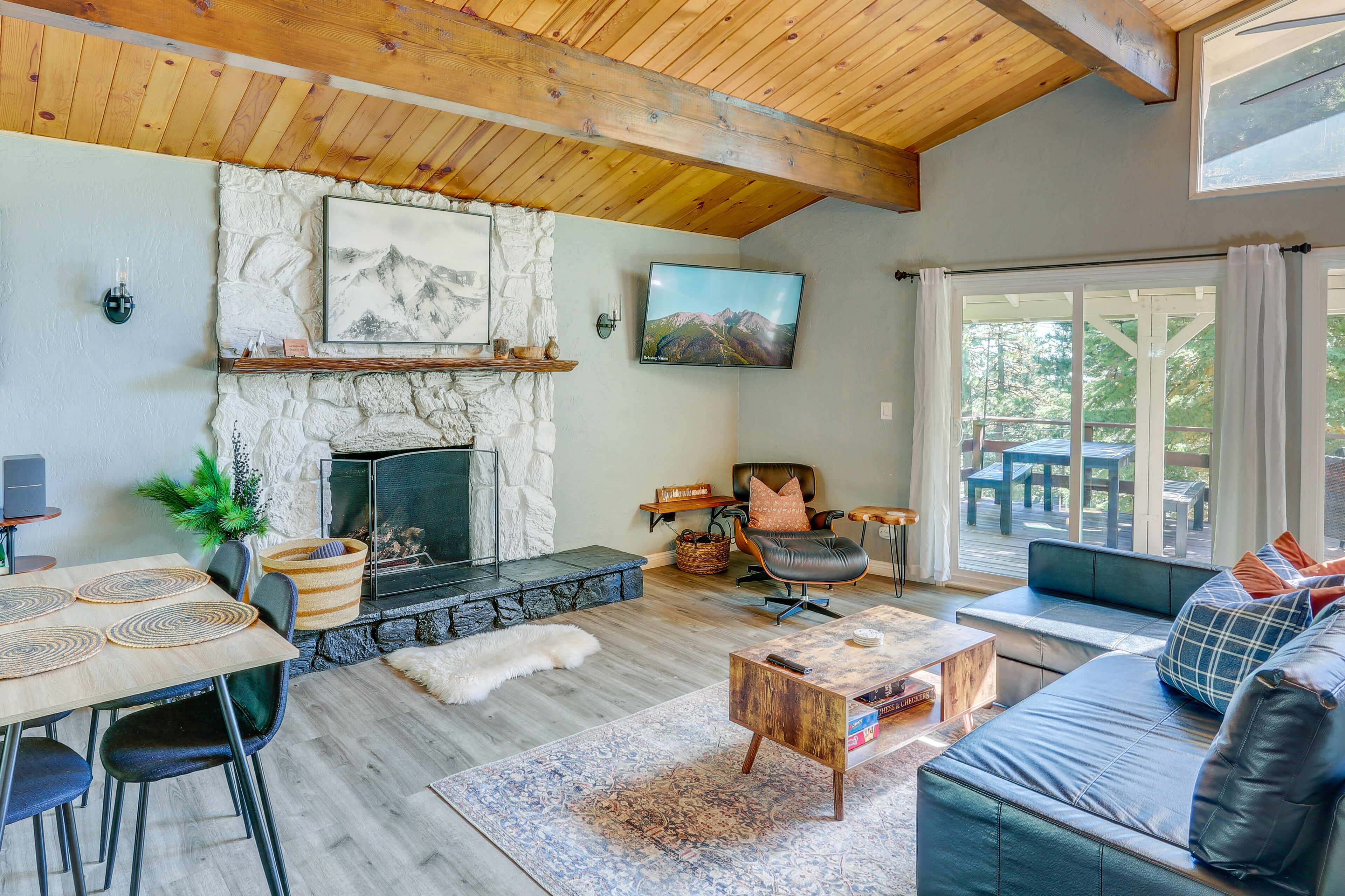 Running Springs Cabin Rental w/ Large Deck & Grill