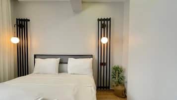 1 bedroom, laptop workspace, blackout curtains, soundproofing