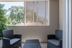 Exclusive-Doppelzimmer, 1 King-Bett | Terrasse/Patio