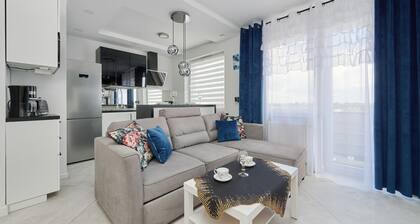 Wełniana Studio With Balcony by Renters