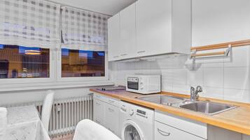 Superior Double Room, Private Bathroom | Private kitchen
