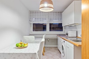 Shared kitchen - Family and Friends Ludwigshafen (Ludwigshafen)