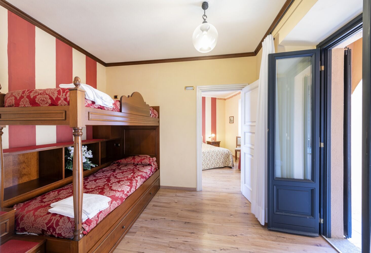 Kamar