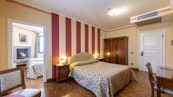 Dependance Lago Suite | 1 bedroom, minibar, free WiFi, bed sheets