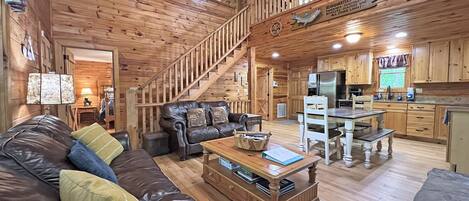 Televisión, chimenea, futbolito