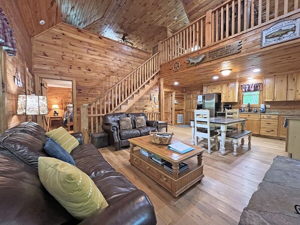 TV, fireplace, table football - Forest Lake Escape Bryson City (Bryson City)