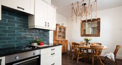 Three Bedroom Cottage in the heart of Seahouses