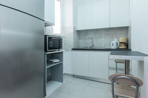 Apartment | Private kitchen - Stay in Style Central Apt near Acropolis (Athens)
