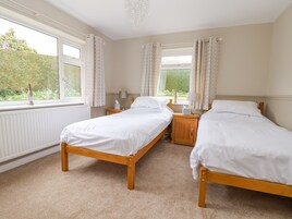 2 bedrooms, individually decorated, individually furnished, free WiFi