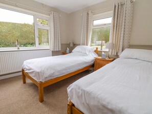 2 bedrooms, individually decorated, individually furnished, free WiFi