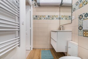 淋浴設備、風筒、提供毛巾、番梘