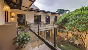 Terrace/patio - Escotel Casa De Luga By Reccoma (Jakarta)