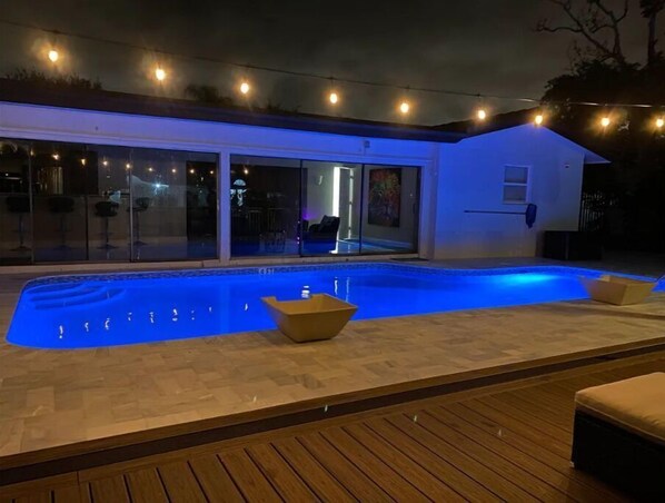 Piscine extérieure, piscine chauffée