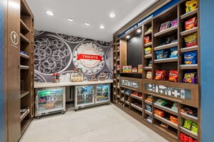 Snack bar