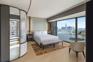 Deluxe-Suite, 1 King-Bett, Flussblick, Eckzimmer