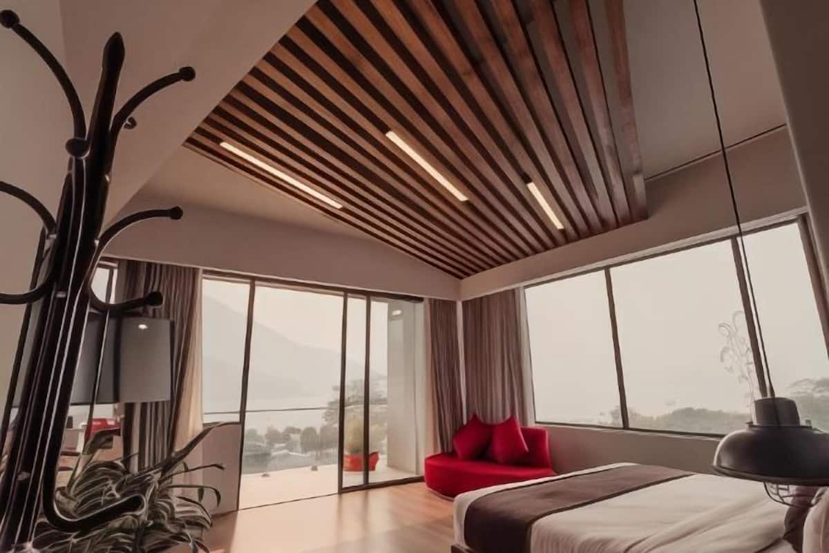 1 bedroom, desk, free WiFi, bed sheets