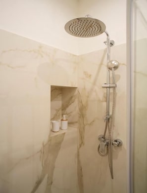 Bathroom - Cozy apartment a short walk from Piazza del Popolo (Roma)
