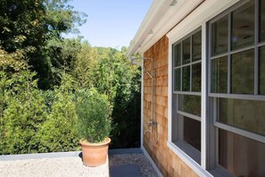 House | 3 bedrooms, Internet - Heated Pool Grill Breakwater by Rovetravel (Sag Harbor)