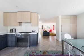 House | Internet