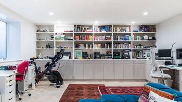 3 bedrooms, Internet