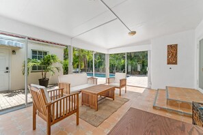 House | 4 bedrooms, Internet - Heated Pool Beach Miramar Villa by Rovetravel (West Palm Beach)