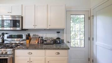 Maison | 3 chambres, bureau, fer et planche Ă  repasser, Internet