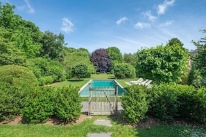 House | 3 bedrooms, desk, iron/ironing board, Internet - Heated Pool Driftwood Cottage by Rovetravel (East Hampton)