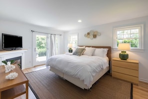House | 3 bedrooms, desk, iron/ironing board, Internet - Heated Pool Driftwood Cottage by Rovetravel (East Hampton)