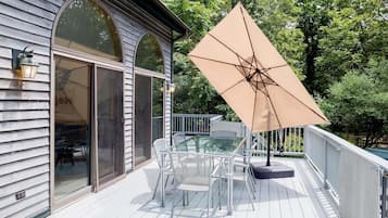 House | 6 bedrooms, Internet