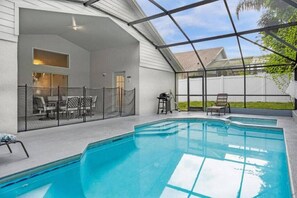Pool - Private Pool, 4 Miles to Disney-6BR / 4 baths Home (Kissimmee)