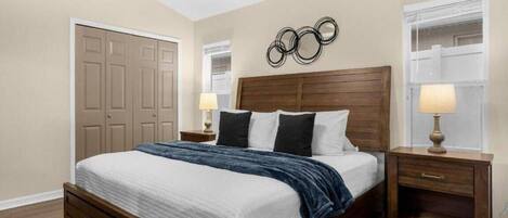 6 bedrooms, iron/ironing board, travel cot, WiFi