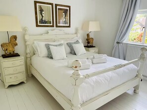 3 soverom, strykejern/-brett, wi-fi (inkludert) og sengetøy