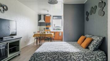 1 bedroom, iron/ironing board, free WiFi, bed sheets