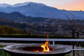 Property grounds - Villa in the countryside on the Sibillini mountain (Montefortino)