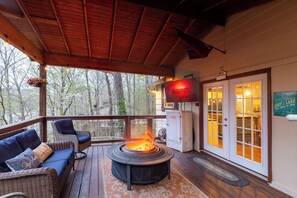 Property grounds - Lake Escape  – Hot Tub, Firepit, Views (Greers Ferry)