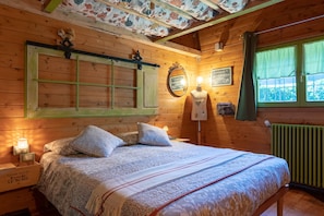 Habitación Deluxe doble, 1 habitación, no fumadores, vistas al jardín | Ropa de cama de alta calidad y edredones de plumas